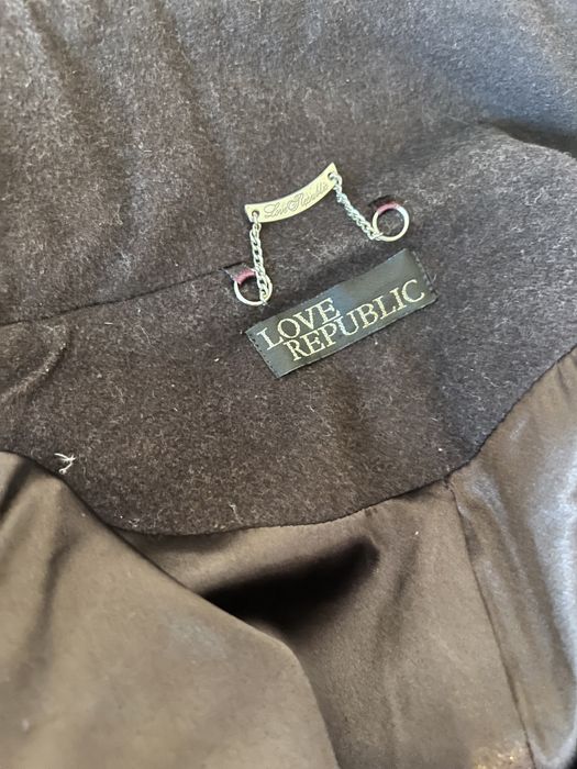 Пальто жіноче