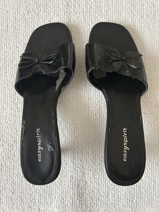 Klapki czarne roz 36