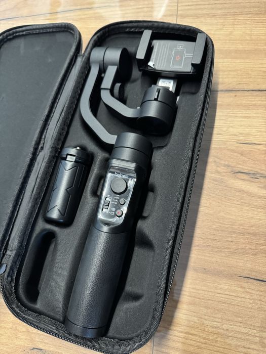 Стабілізатор Hohem iSteady Mobile+ в идеальном состоянии