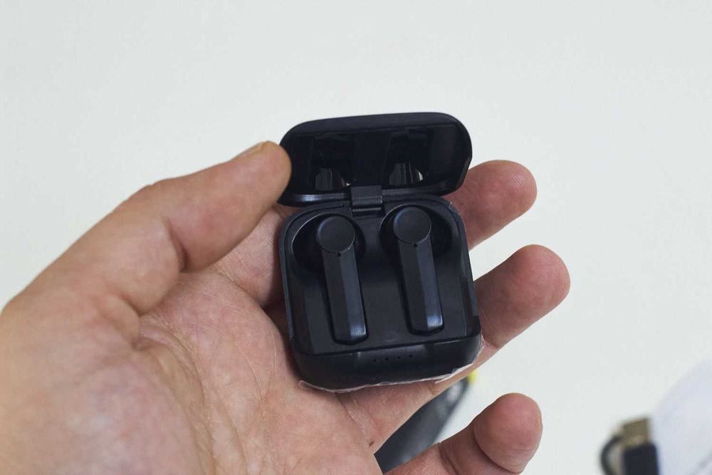 Auscultadores Bluetooth Wireless Earbuds
