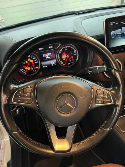 Mercedes-Benz B 250E