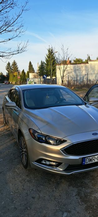 Sprzedam forda u.s.a 2017 hybryd