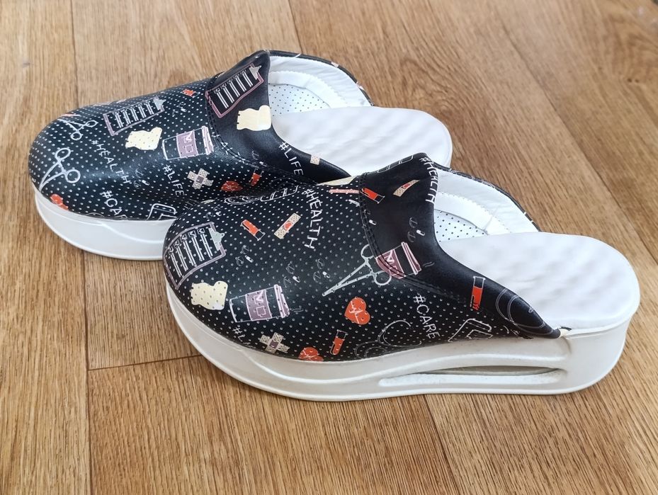 Взуття медичне жіноче сабо Health black з підошвою AirMax
Артикул: 352-321-826