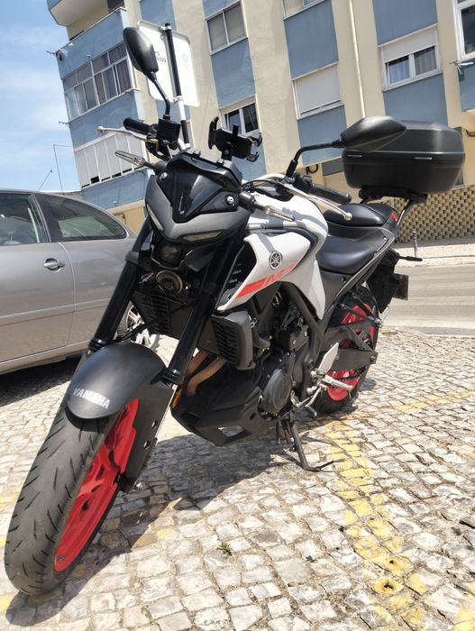 Yamaha MT 03 em excelente estado de mecânica