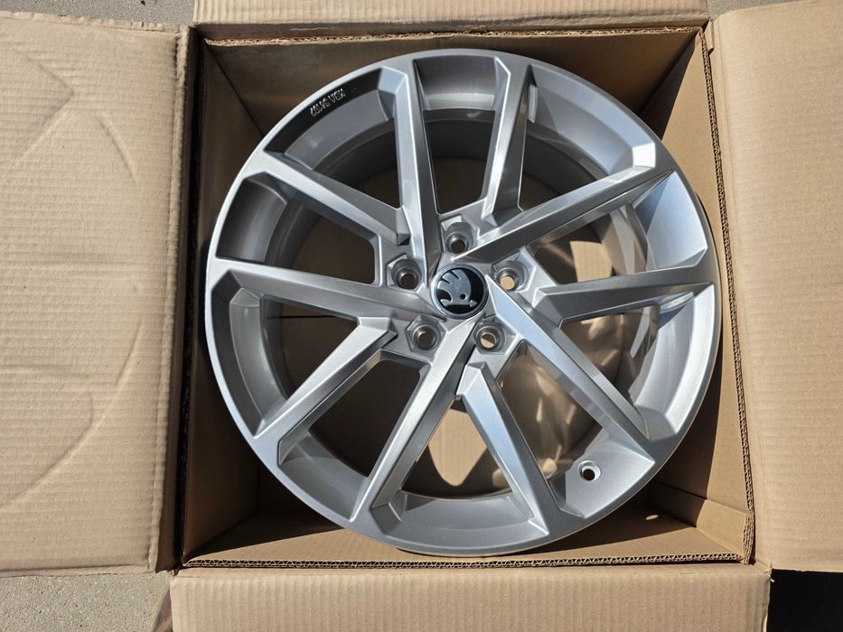 [N36] 4x Felgi aluminiowe 18 Cali 5x112 Skoda Kodiaq Octavia Superb