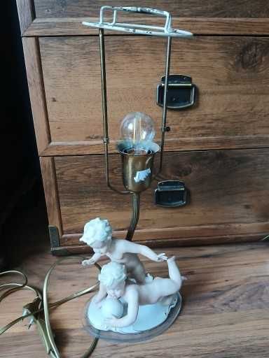 Stara lampka Schaubach Kunst 2 amorki z pilka Niemcy