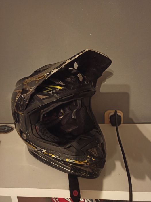 Kask wyczynowy TLD Troy Lee designs na hulajnogę  rower Kross enduro