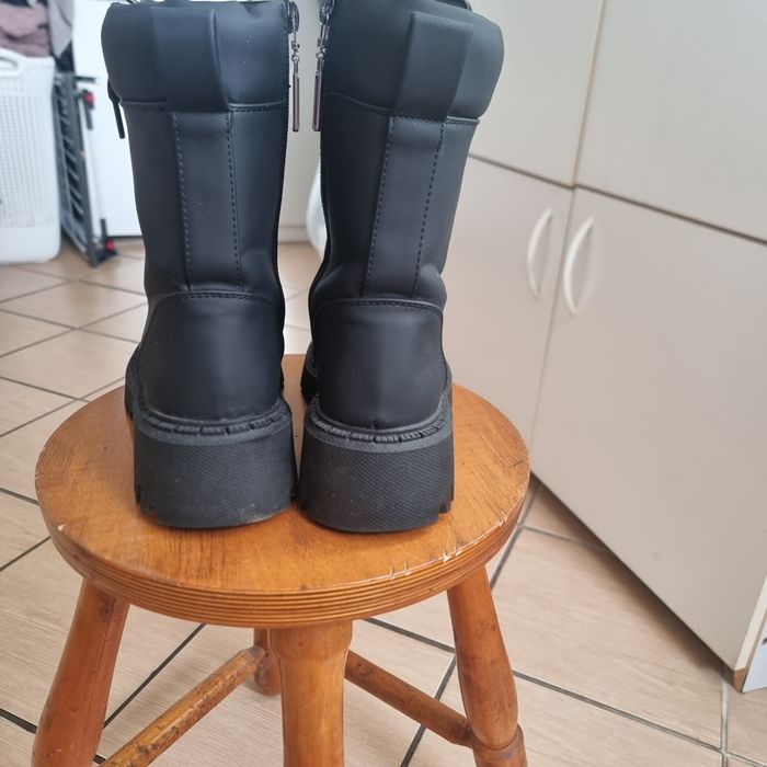 Buty zimowe damskie