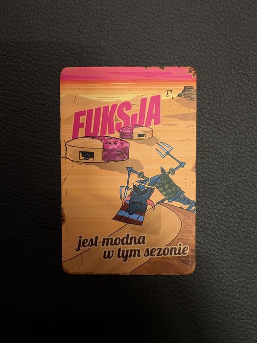 Magnes Kapitan Bomba FUKSJA jest modna w tym sezonie