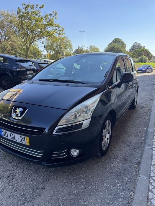 Peugeot 5008  1.6 2011 (7 lugares) — photo 2