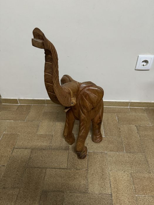 Estátuas e Estatuetas Arte em madeira - VER VÁRIOS