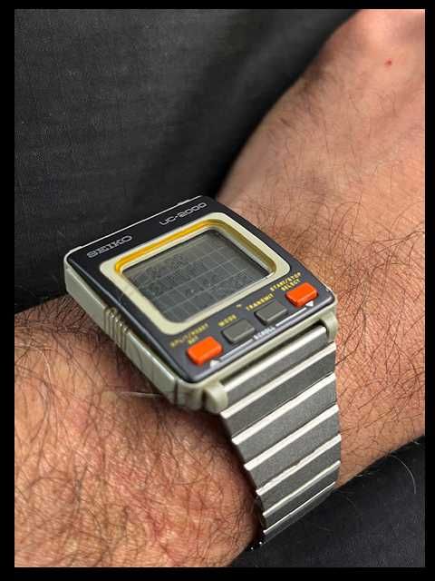 Seiko UC-2000, O Smartwatch de 1984 (com consola)