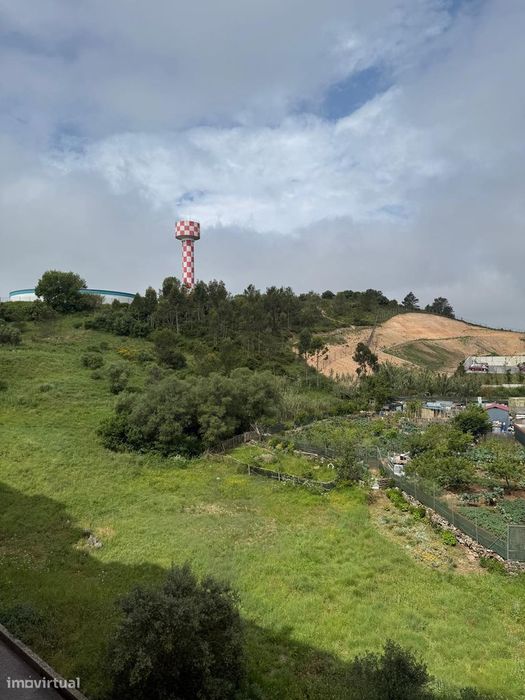 Fantástico Apartamento T2 Totalmente Remodelado com Parqueamento