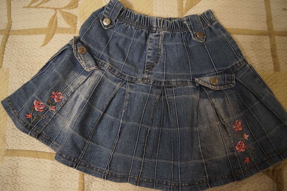 spódniczka dżinsowa jeans kwiatki wyszywane r. 122