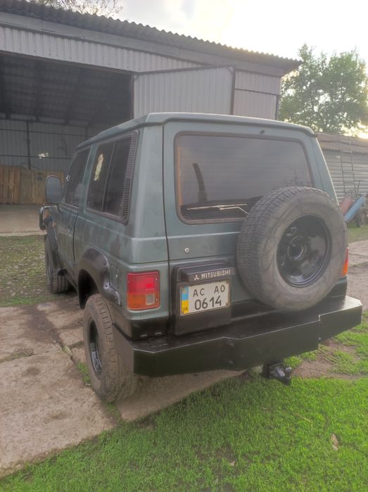 Mitsubishi Pajero Wagon 1  3.0 бензин 1987року