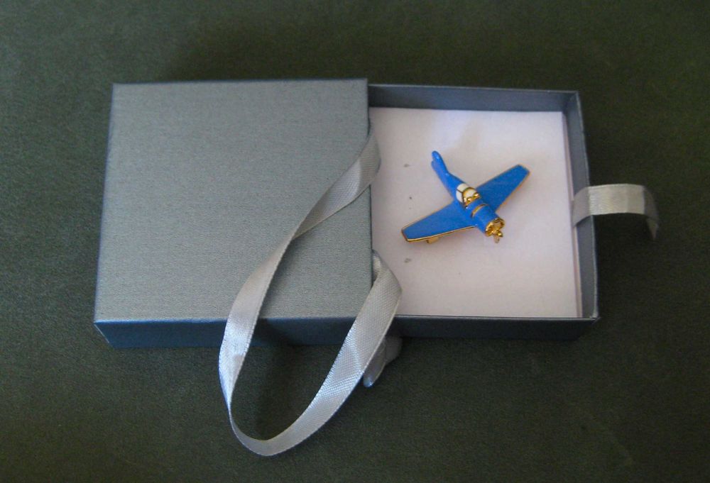 Alfinete / Broche/ Pregadeira Avião NOVO