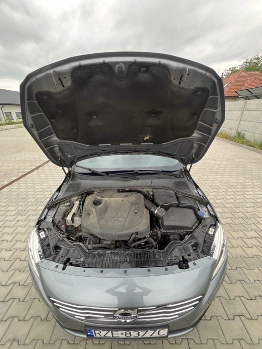 Volvo S60 D2  II gen.