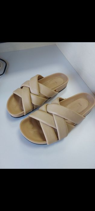 Тапочки, тапки , шлепанцы Zara