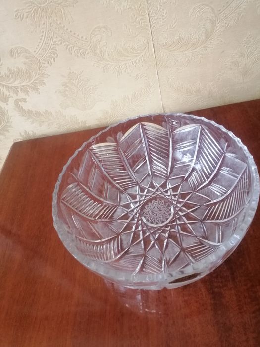 Хрустальний салатник