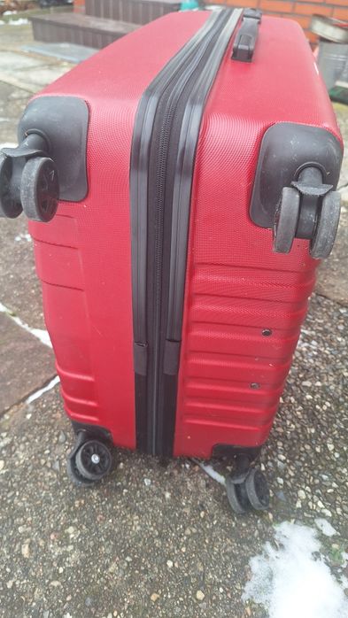 Валіза/ чемодан на колесах