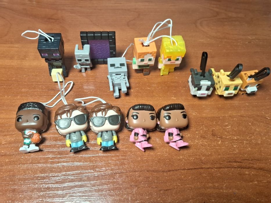 Кіндер джой/Kinder Joy фігурки Дивні дива і Minecraft