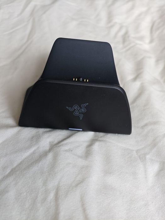 razer podstawka pod dualsense stand charger ładowarka playstation 5