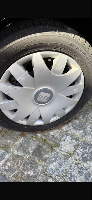 Tampoes de roda Seat