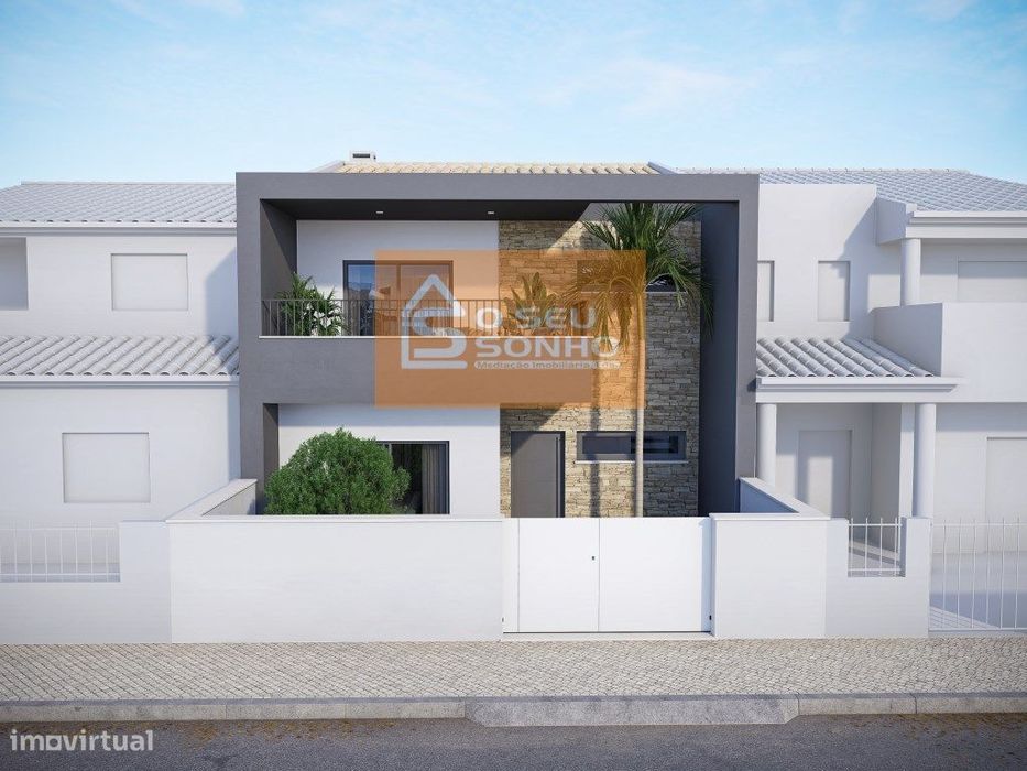 Lote com Projeto Aprovado para Moradia T4 no Centro de São Brás de ...