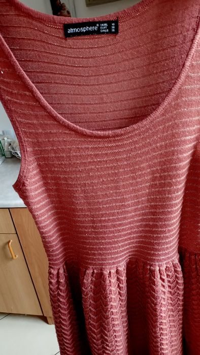 Sukienka sweterkowa na ramiączkach ze złotą nitką S/M