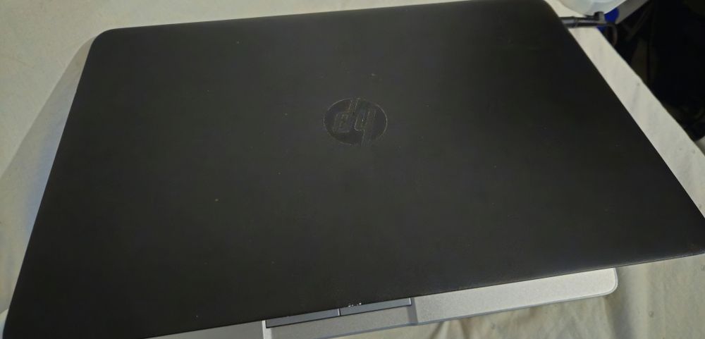 HP EliteBook 850 G2 i5 8GB RAM + Rato e Pen Drive