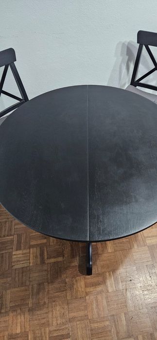 Mesa IKEA redonda preta