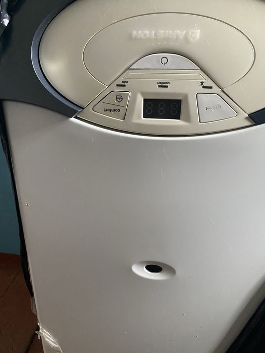 Газова колонка Арістон в гарному стані