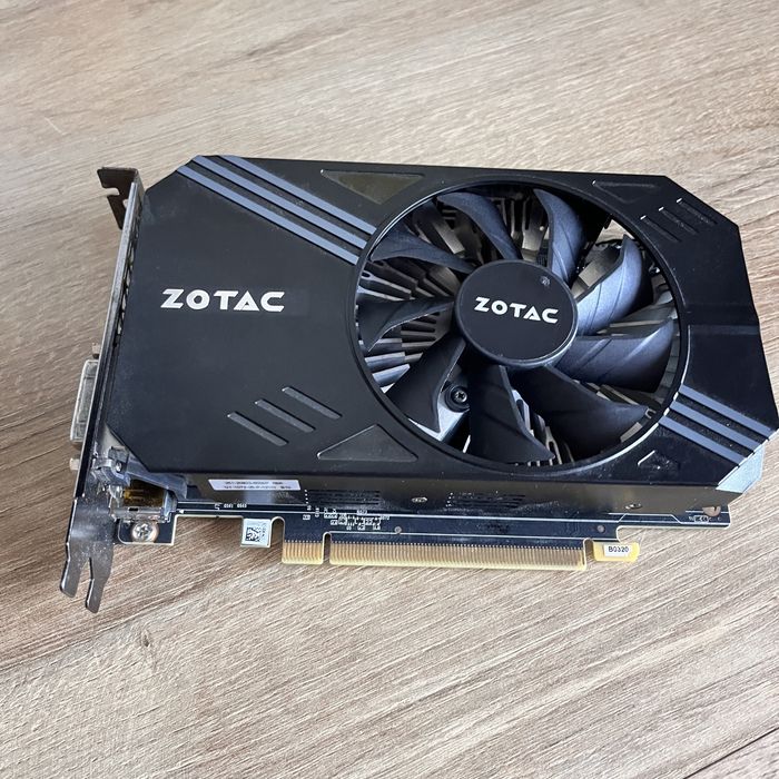 Karta graficzna zotac 1060 3gb jeden wiatrak sprawna