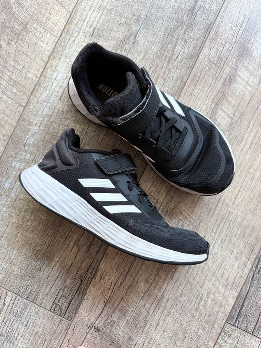 Кросівки adidas кроссовки nike