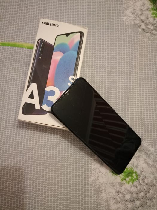 Смартфон Samsung A 30 S продам.