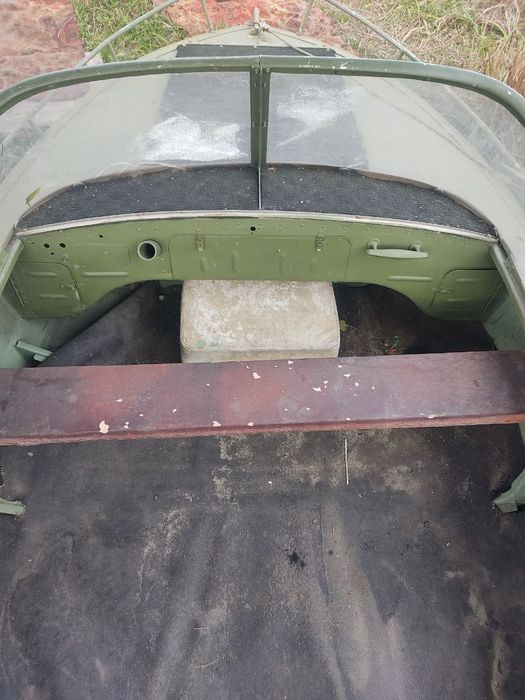 Продам лодка Обь и мотор Yamaha 40 2t 2006 и лафет