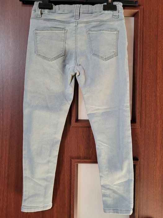 Dziewczęce spodnie jeansy 122cm