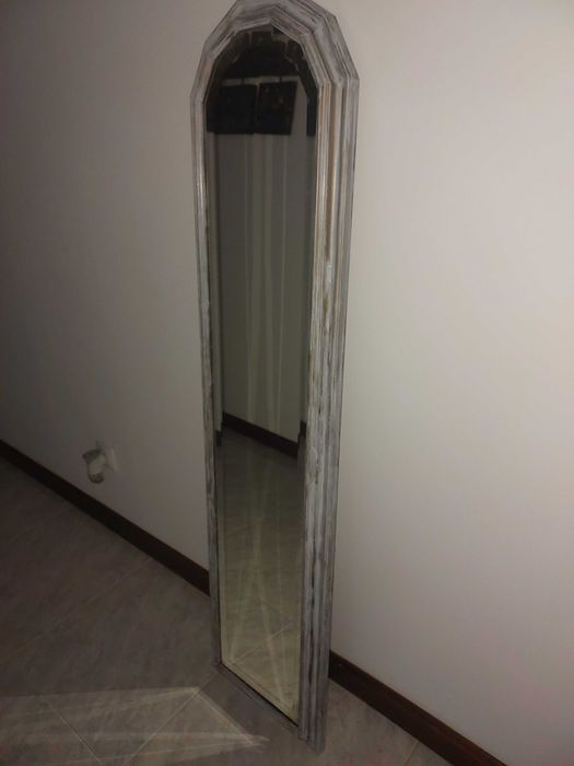 Espelho de quarto  alto cinza