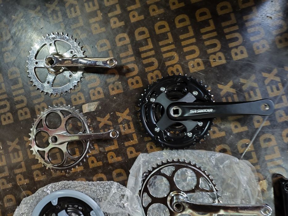 Шатун на велосипед нові не комплект