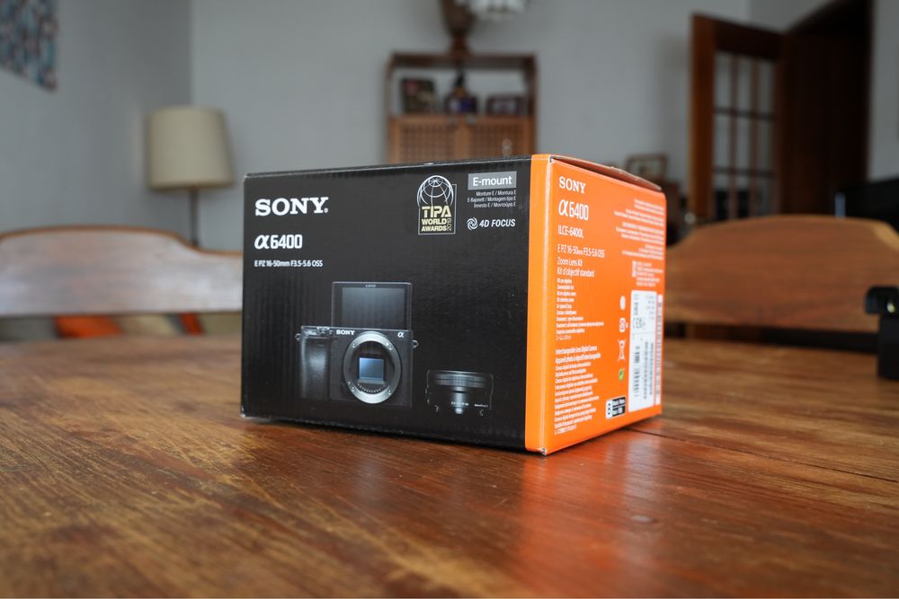 Sony a6400 + lente 16-50mm (Como Nova)