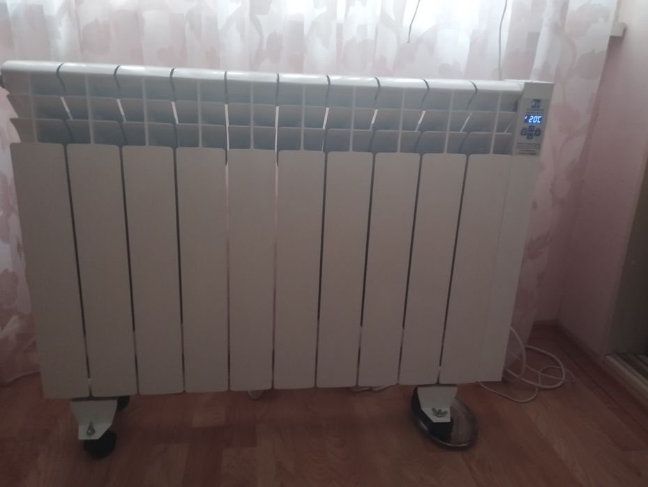 Електронагривальний радіатор " ОптиМакс",