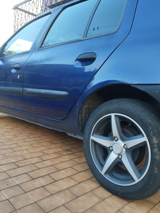 Renault Clio 2001