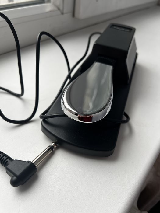 Сустейн/педаль для фортепіано