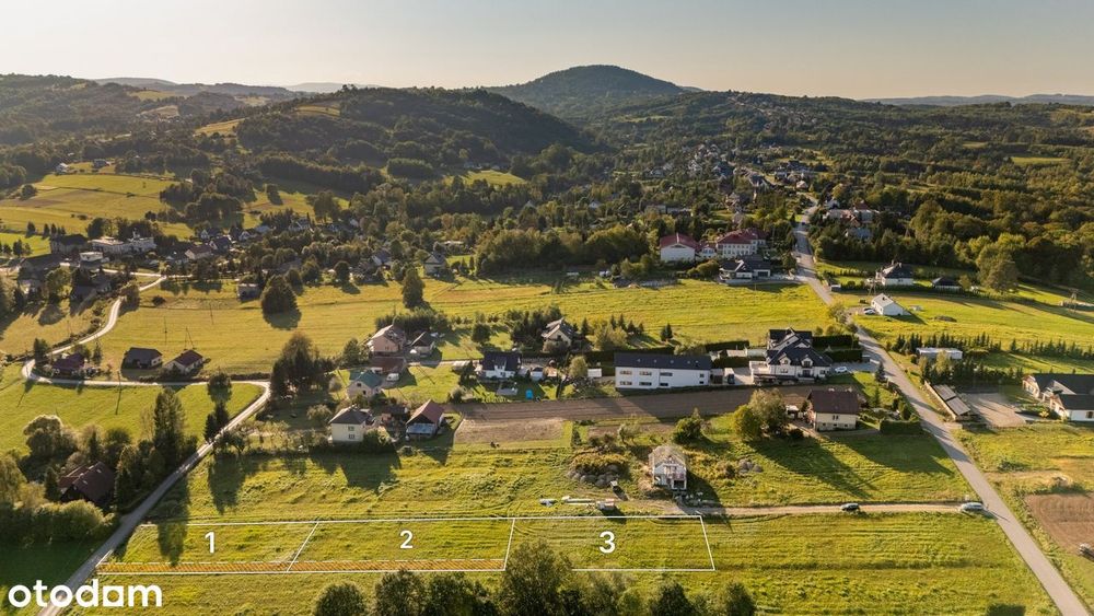 3 widokowe działki budowlane, 10–11 arów, po 180 tys. zł - Więcej