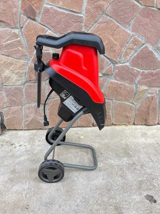 Садовий подрібнювач Einhell GC-KS 2540 ножовий бу ,без сумки