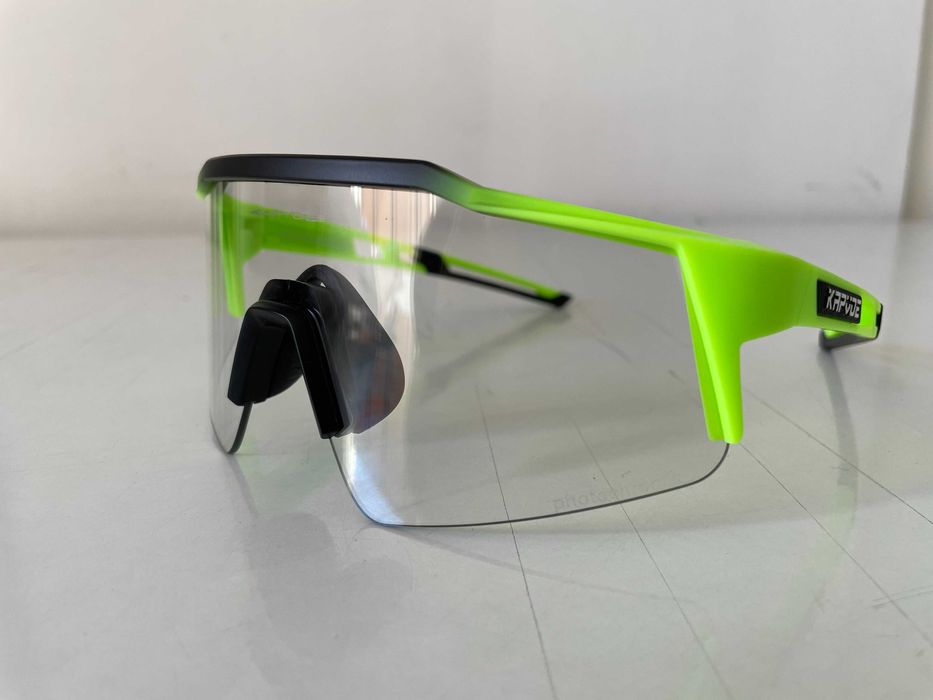 Oculos ciclismo ou corrida Fotocromáticos