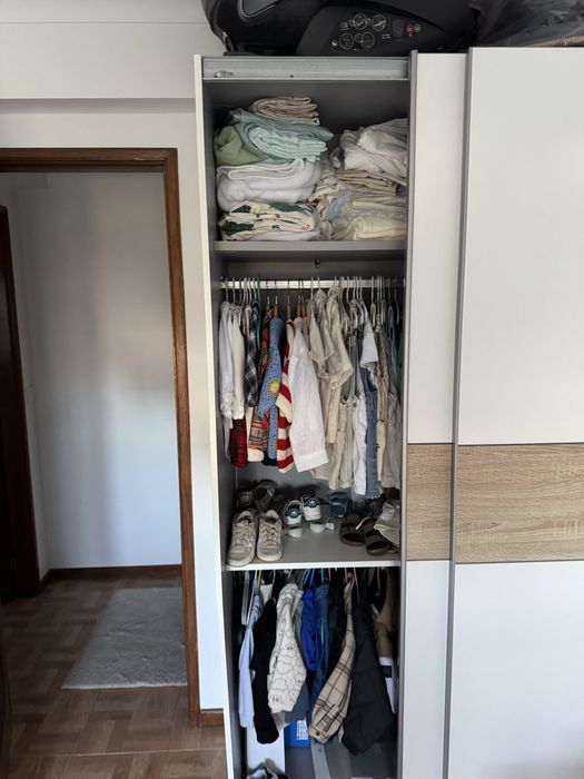 Vendo Roupeiro usado