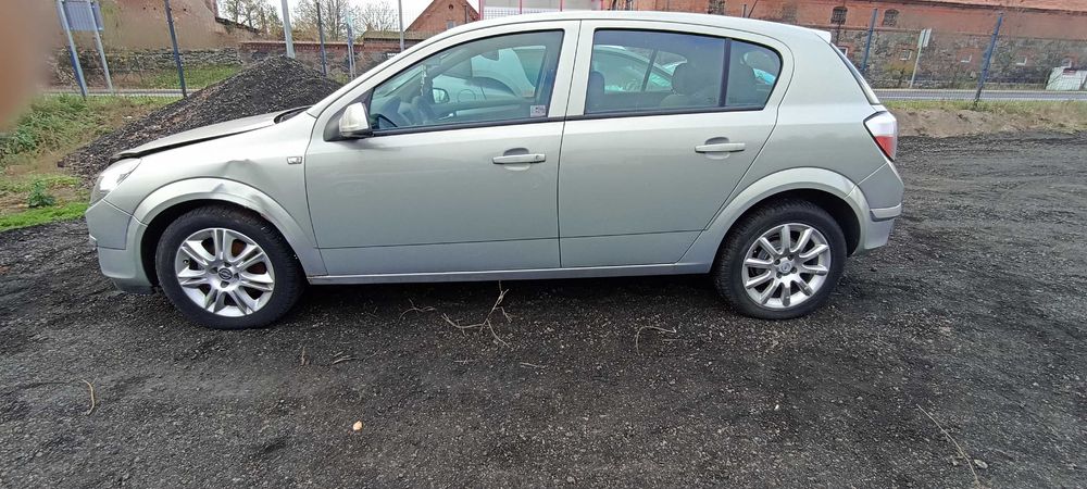 opel astra h 1.6 b z16xep  lak z167 hb samochód na części
