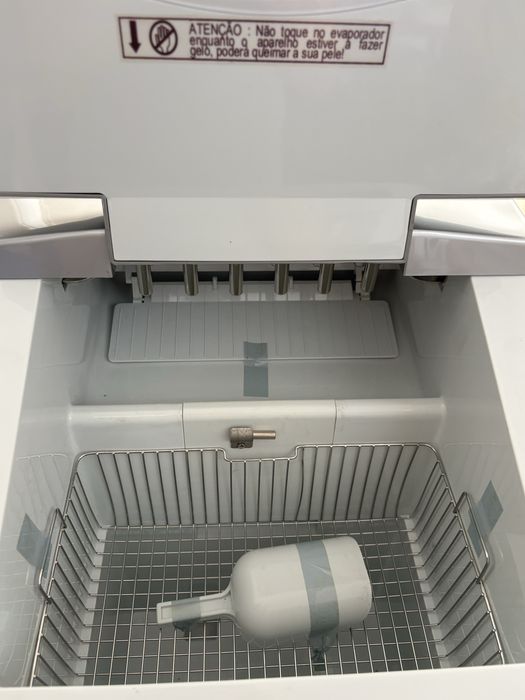 Máquina de Gelo nunca antes usada