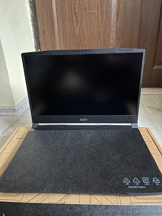 MSI - Bravo 15 Ryzen 5-7535HS/16GB/512/Win11X/RX6550M 144hz